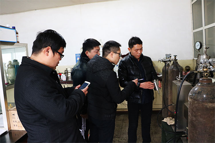 新員工進廠實習(xí)--實驗室、倉庫、車間參觀學(xué)習(xí)